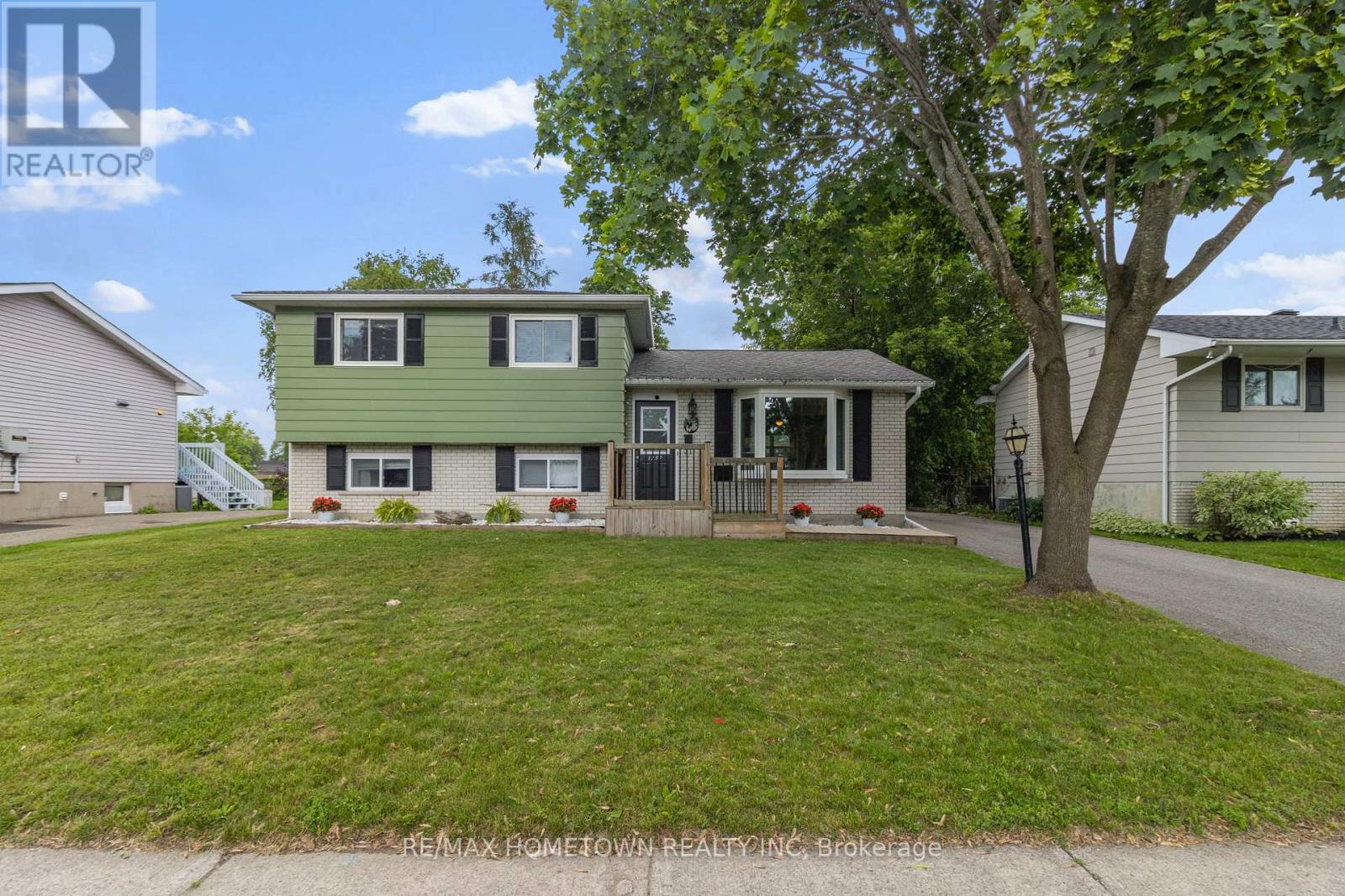 1257 Peden Boulevard, Brockville, Ontario  K6V 3K5 - Photo 2 - X13498044