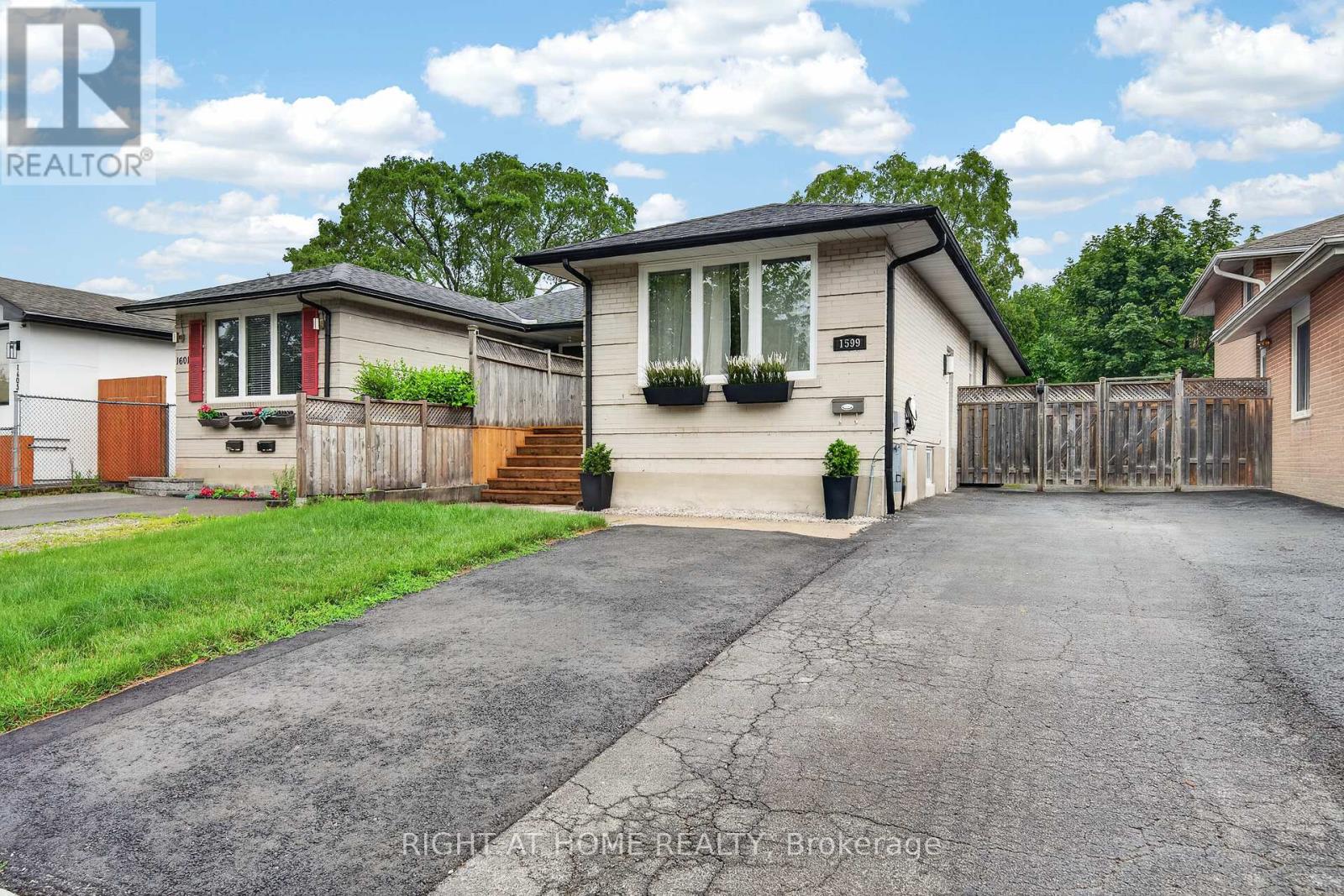 LOWER - 1599 SANDGATE CRESCENT, Mississauga, Ontario