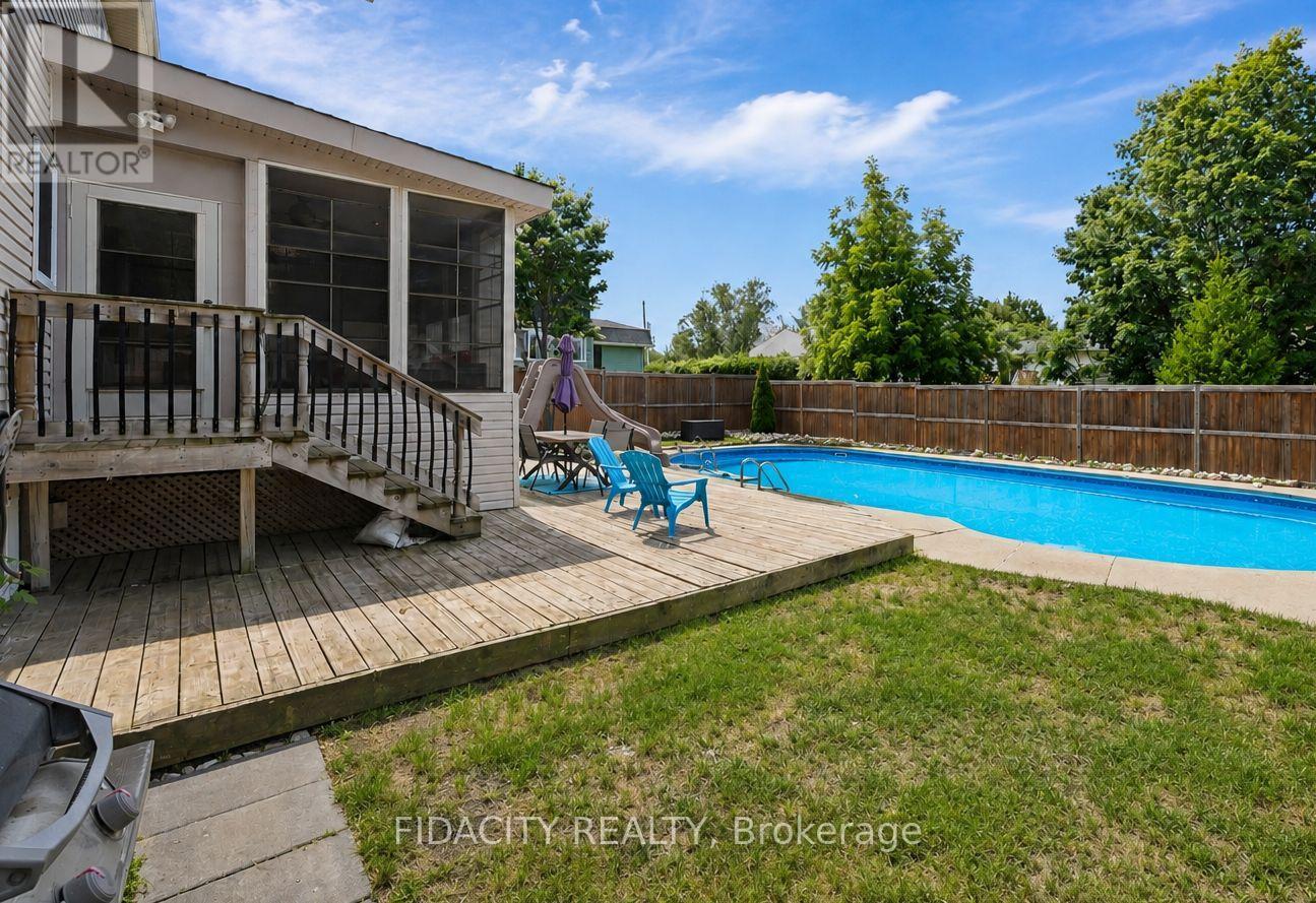 13 Poole Creek Crescent, Ottawa, Ontario  K2S 1T6 - Photo 2 - X13498030