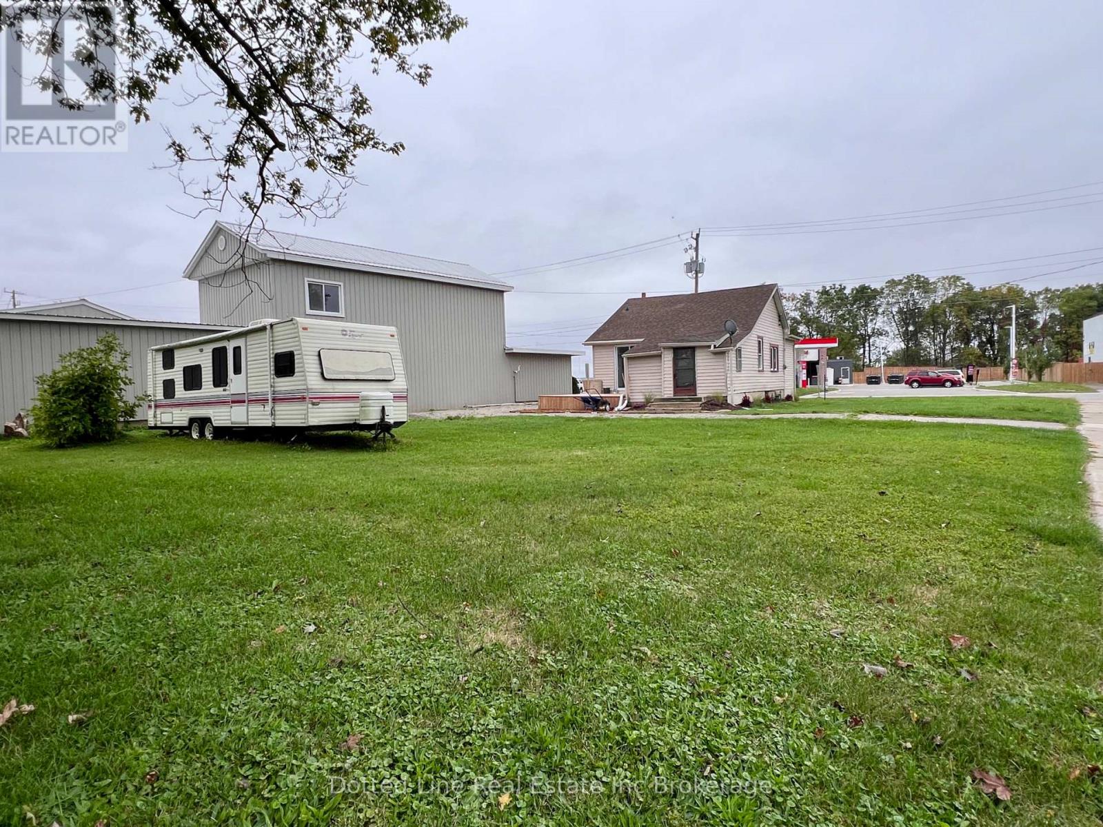 156 Borden Avenue, Central Elgin, Ontario  N0L 1B0 - Photo 4 - X13498024