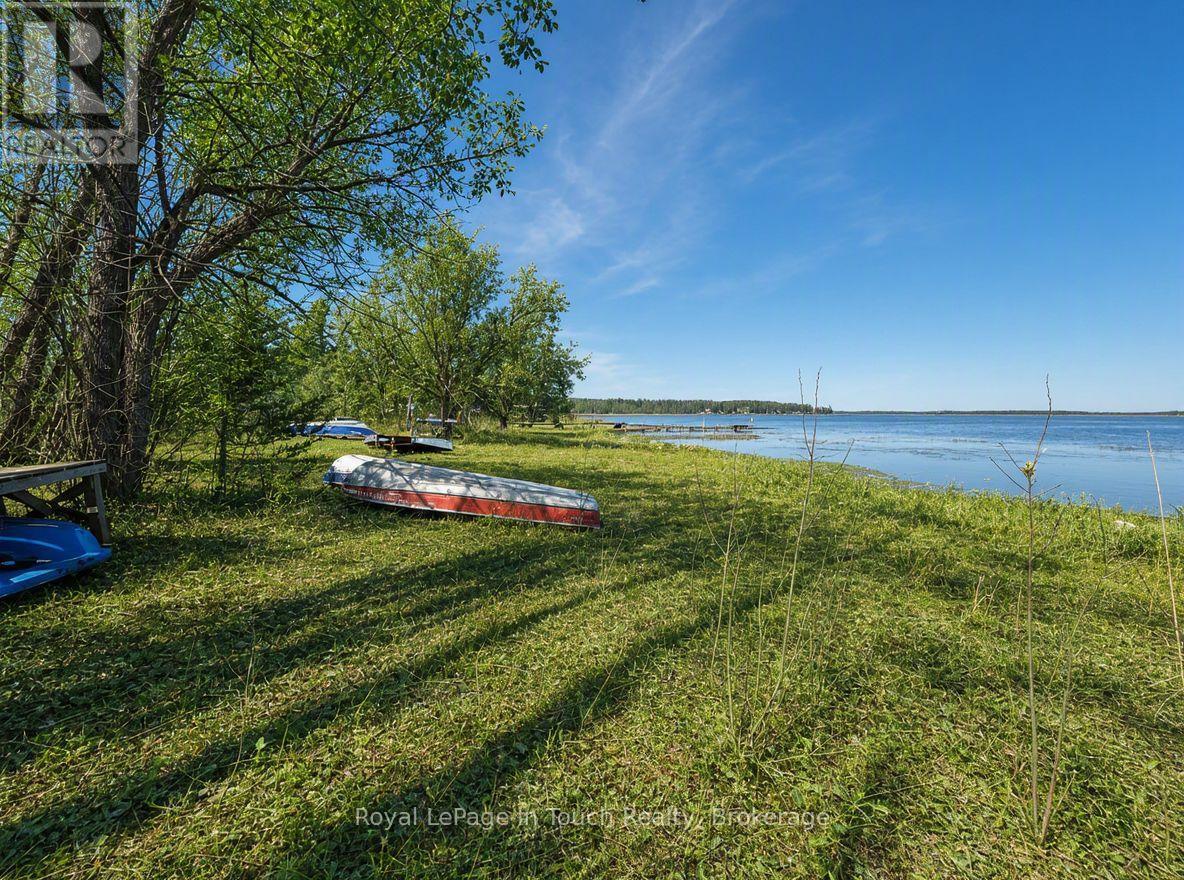 53 Bass Bay Drive, Tay, Ontario  L0K 2A0 - Photo 11 - S13498016