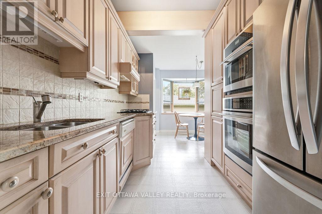 31 Claremount Road, Deep River, Ontario  K0J 1P0 - Photo 14 - X13497982