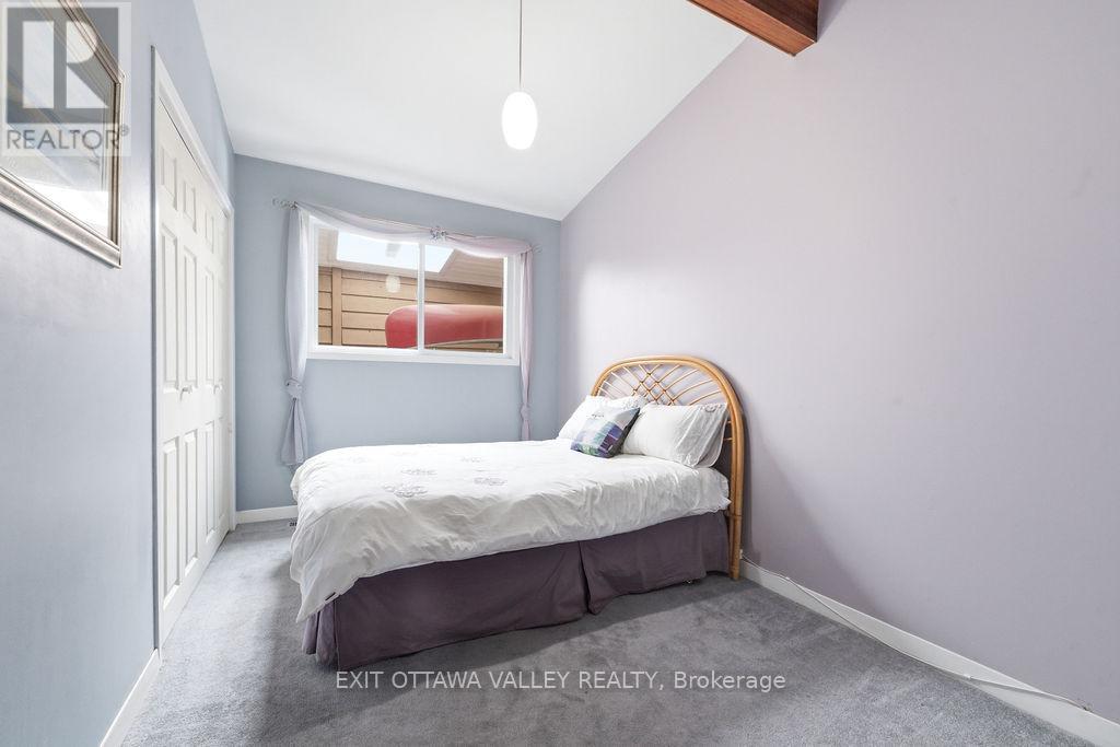 31 Claremount Road, Deep River, Ontario  K0J 1P0 - Photo 17 - X13497982