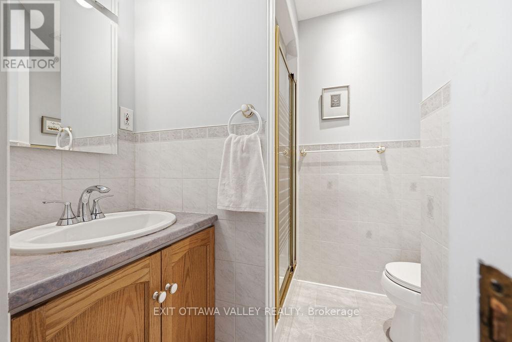 31 Claremount Road, Deep River, Ontario  K0J 1P0 - Photo 25 - X13497982