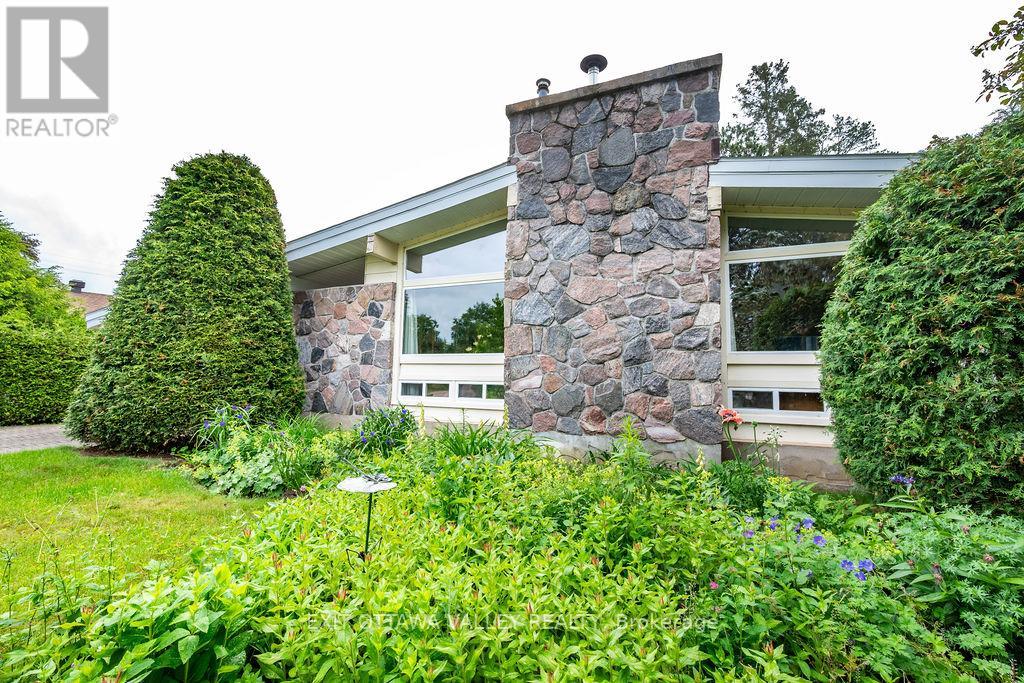 31 Claremount Road, Deep River, Ontario  K0J 1P0 - Photo 36 - X13497982