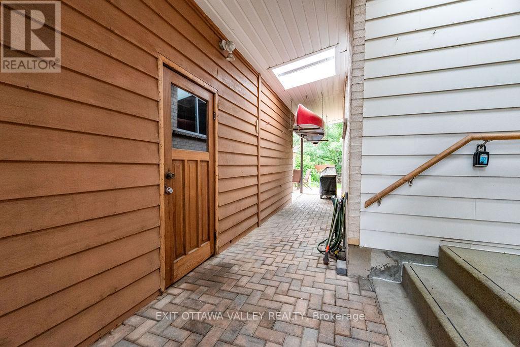 31 Claremount Road, Deep River, Ontario  K0J 1P0 - Photo 37 - X13497982
