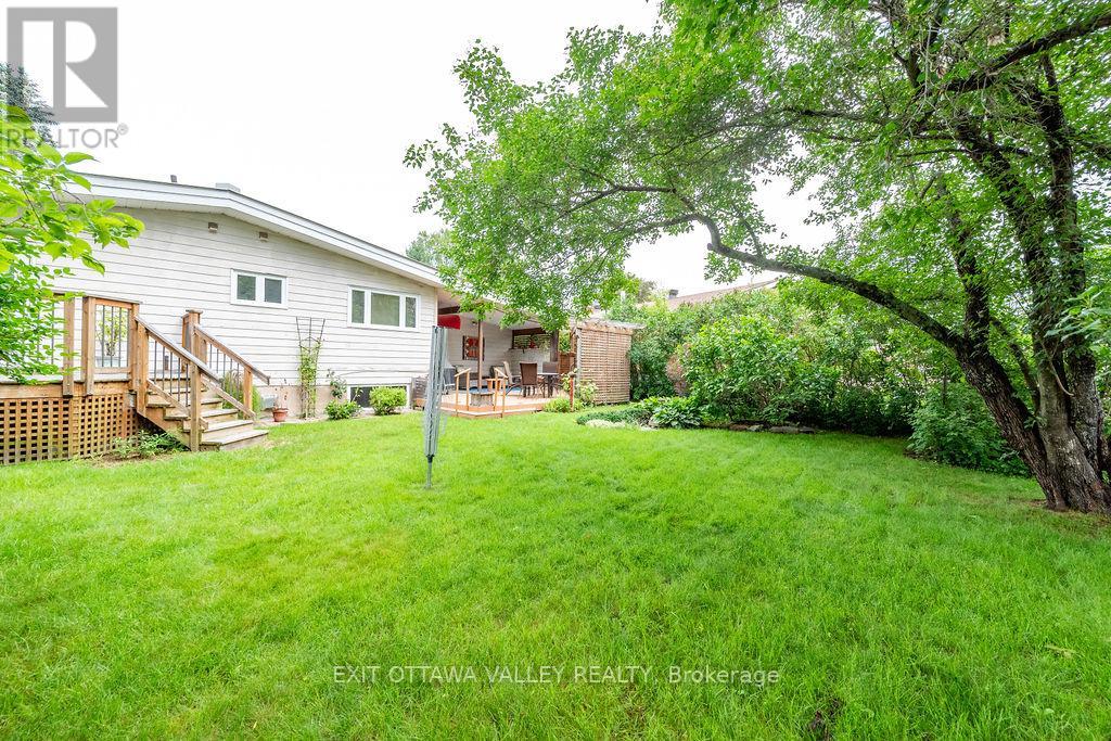 31 Claremount Road, Deep River, Ontario  K0J 1P0 - Photo 44 - X13497982
