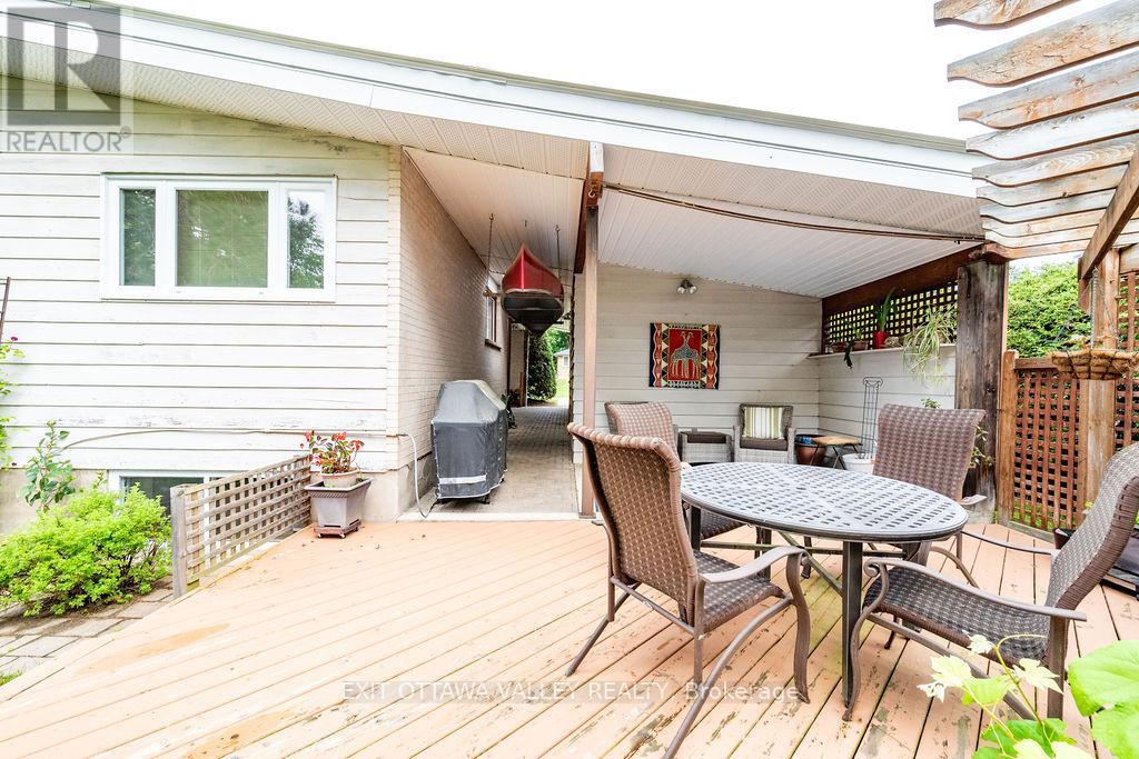 31 Claremount Road, Deep River, Ontario  K0J 1P0 - Photo 45 - X13497982