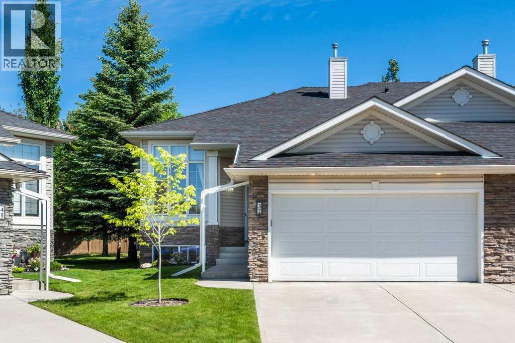 37 Wentworth Gardens SW, calgary, Alberta