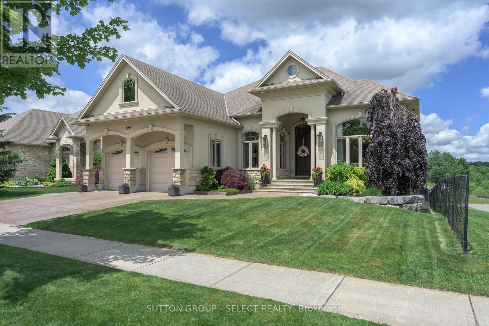 1898 Riverbend Road, London South, Ontario  N6K 0A2 - Photo 6 - X13453716