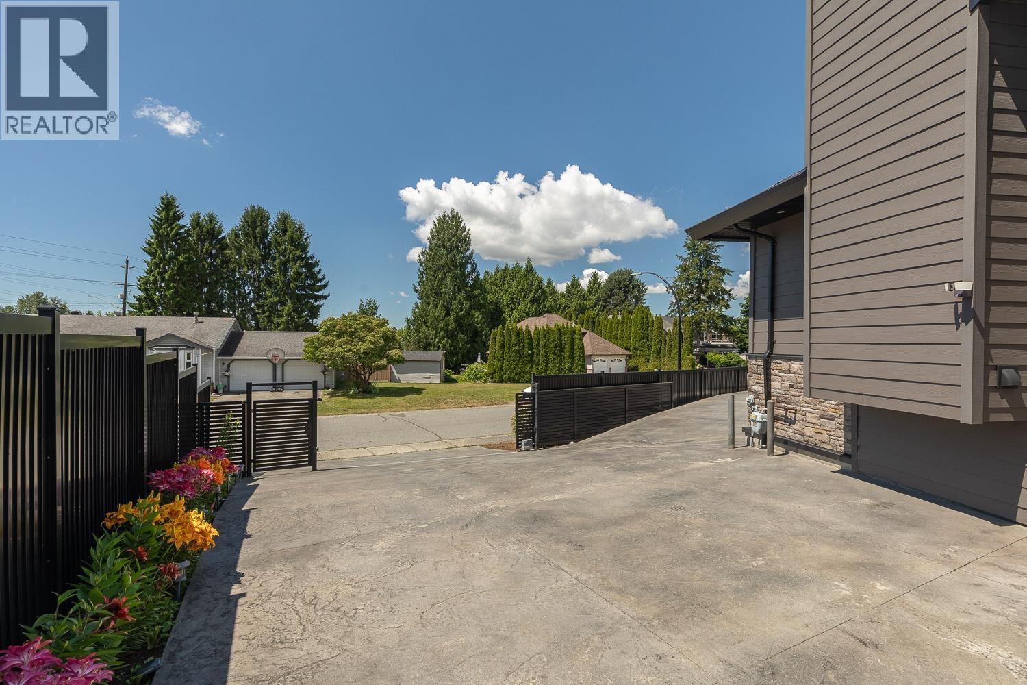 12060 202 Street, Maple Ridge, British Columbia  V2X 8X5 - Photo 39 - R3139012