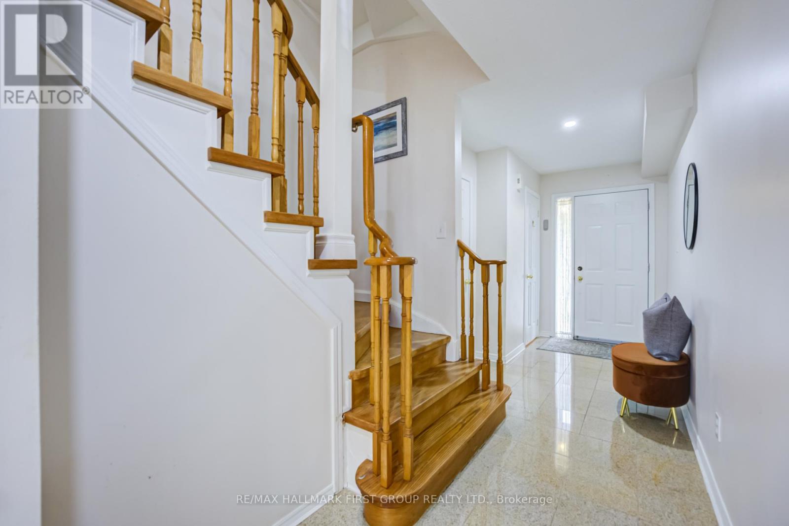 1075 Ellesmere Road, Toronto, Ontario  M1P 5C3 - Photo 4 - E13498068