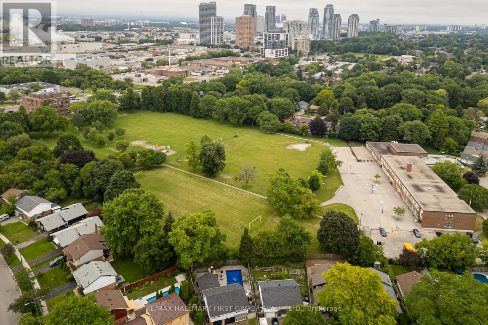 1075 Ellesmere Road, Toronto, Ontario  M1P 5C3 - Photo 47 - E13498068