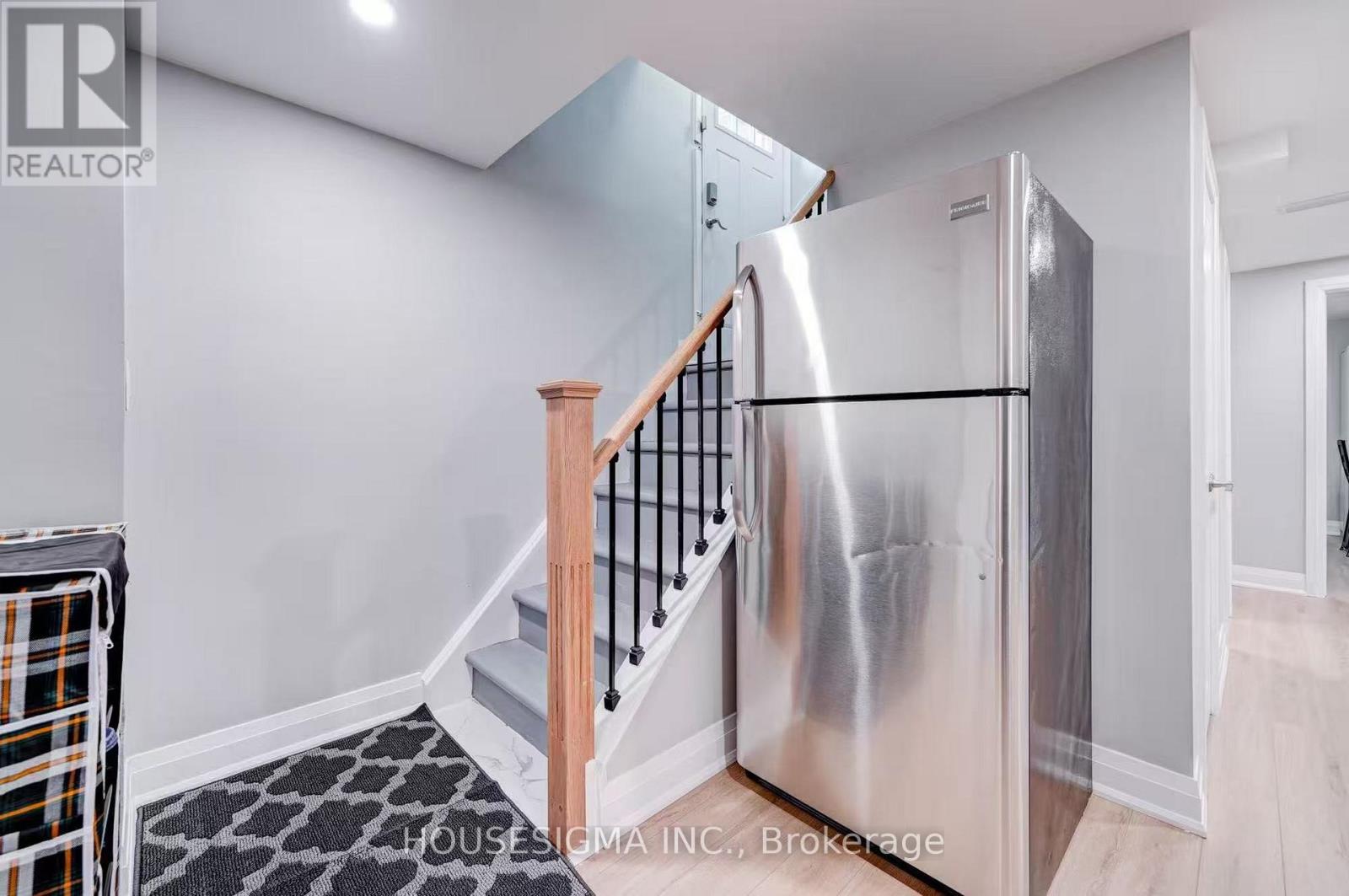 28 Earlton Road, Toronto, Ontario  M1T 2R3 - Photo 15 - E13498098
