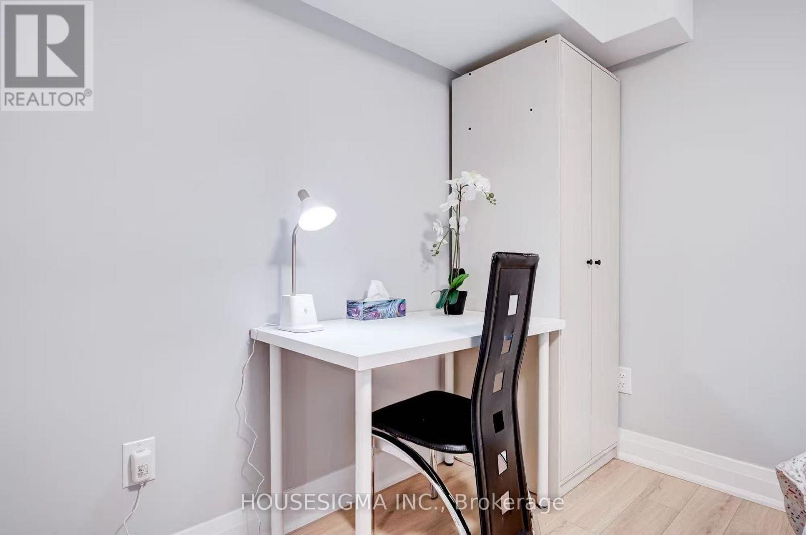 28 Earlton Road, Toronto, Ontario  M1T 2R3 - Photo 18 - E13498098