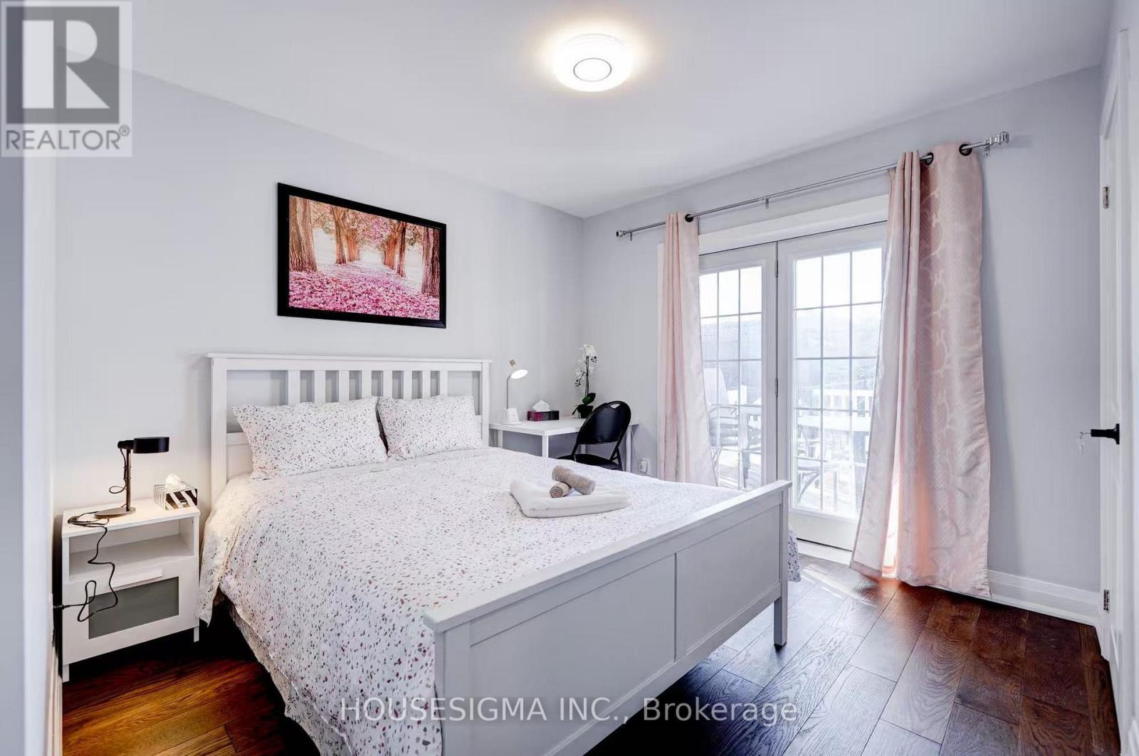 28 Earlton Road, Toronto, Ontario  M1T 2R3 - Photo 8 - E13498098