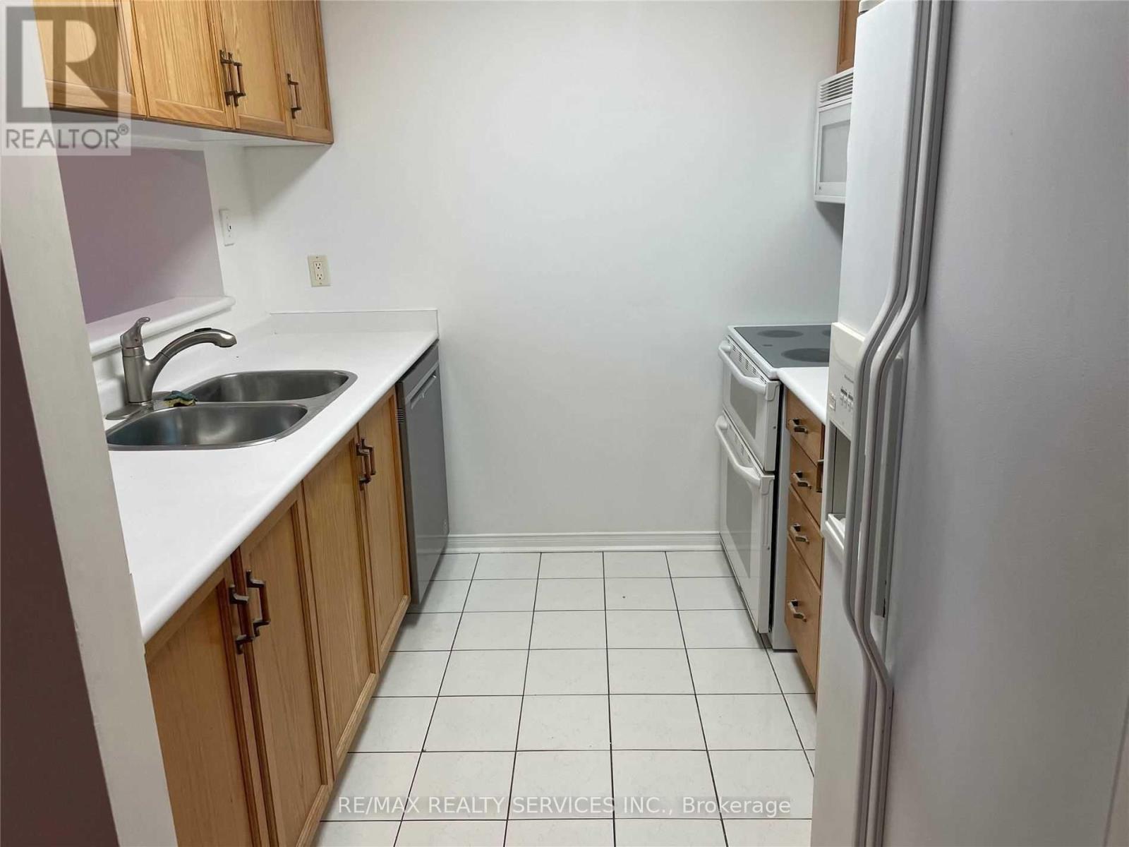 49 - 3100 Fifth Line W, Mississauga, Ontario  L5L 5V5 - Photo 10 - W13441208