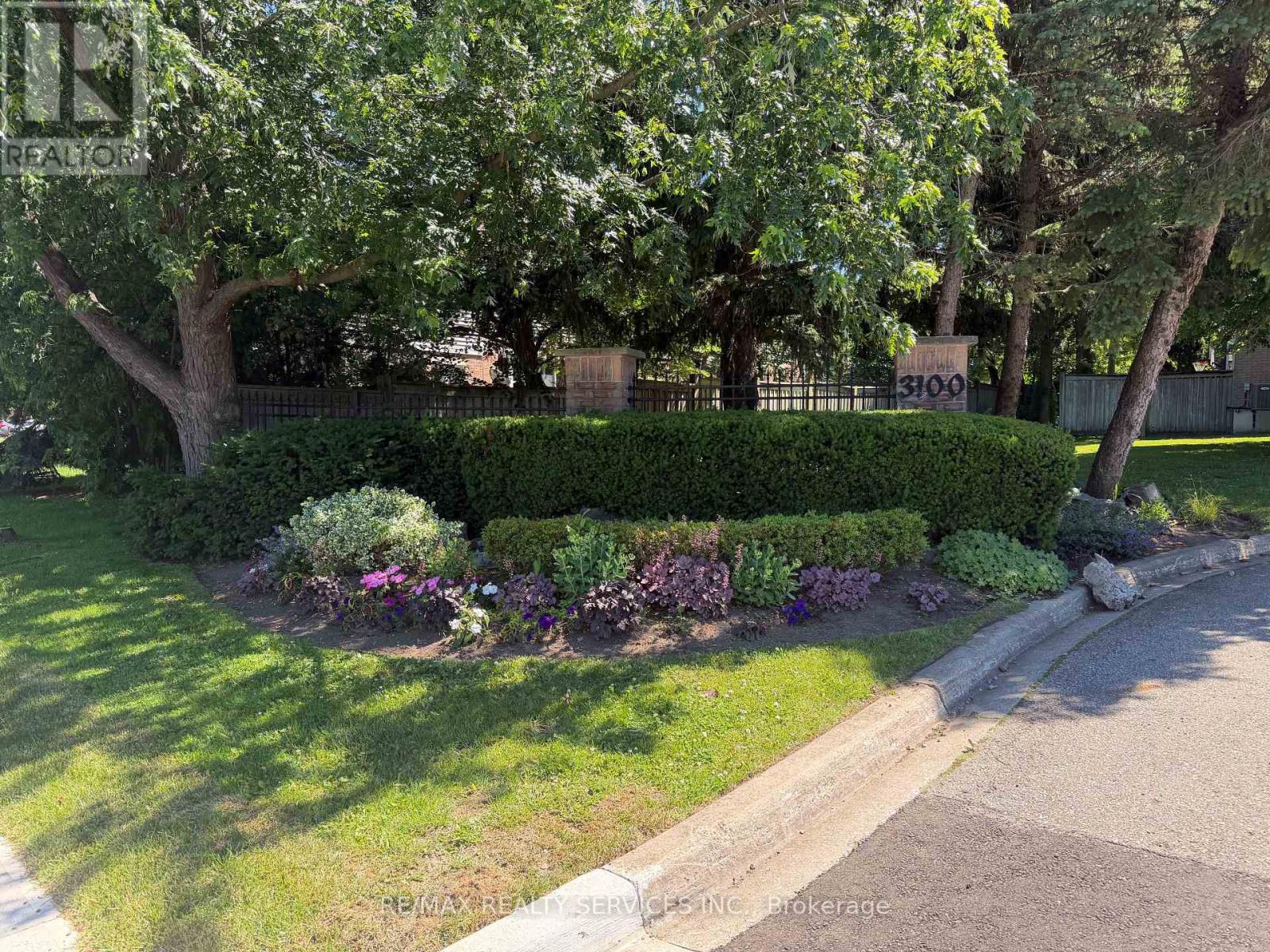 49 - 3100 Fifth Line W, Mississauga, Ontario  L5L 5V5 - Photo 2 - W13441208