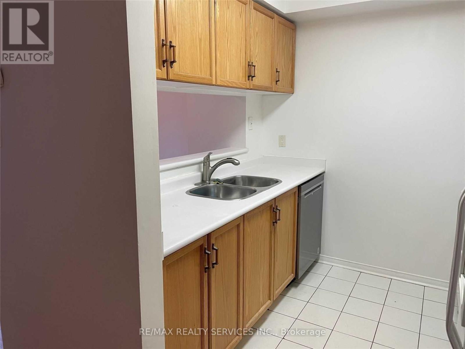 49 - 3100 Fifth Line W, Mississauga, Ontario  L5L 5V5 - Photo 11 - W13441208