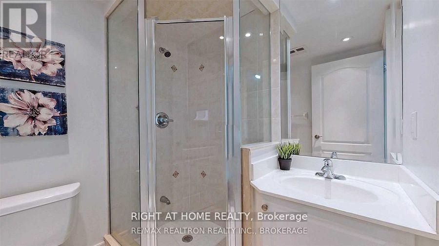 17 Suncrest Boulevard, Markham, Ontario  L3T 7Y4 - Photo 11 - N13498088