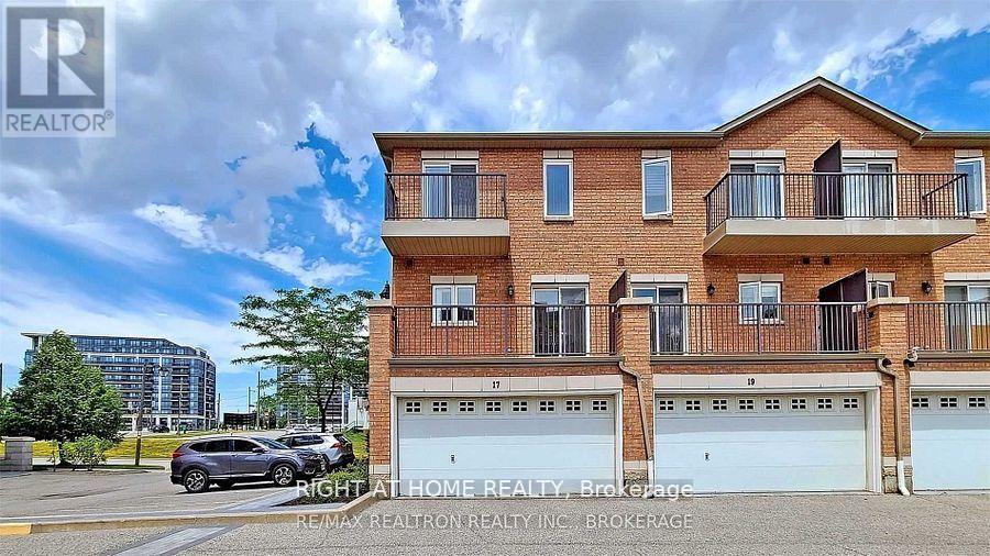 17 Suncrest Boulevard, Markham, Ontario  L3T 7Y4 - Photo 14 - N13498088