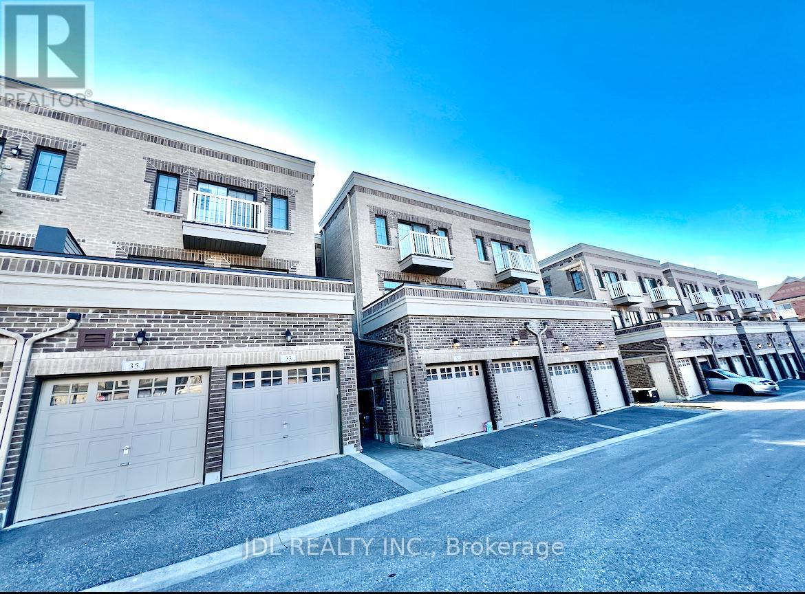 33 JAFFNA LANE, Markham, Ontario