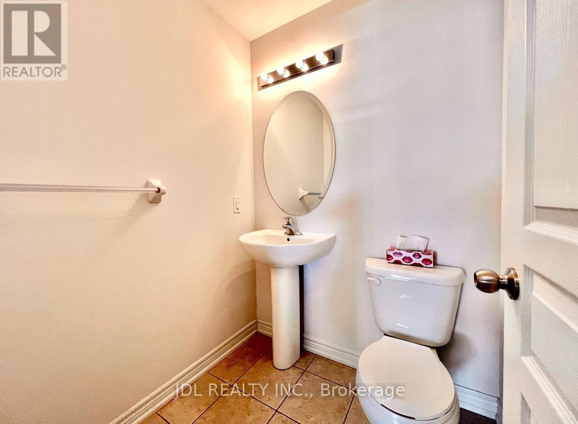 33 Jaffna Lane, Markham, Ontario  L6C 0X7 - Photo 10 - N13498092