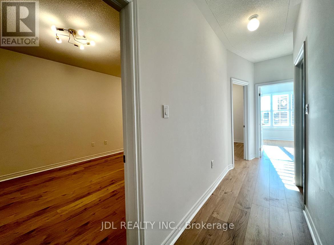 33 Jaffna Lane, Markham, Ontario  L6C 0X7 - Photo 13 - N13498092