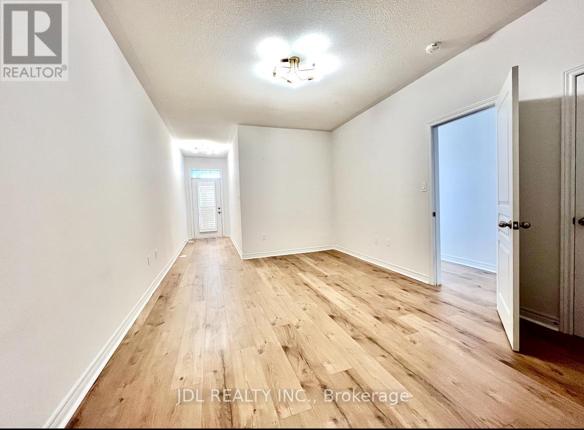 33 Jaffna Lane, Markham, Ontario  L6C 0X7 - Photo 14 - N13498092