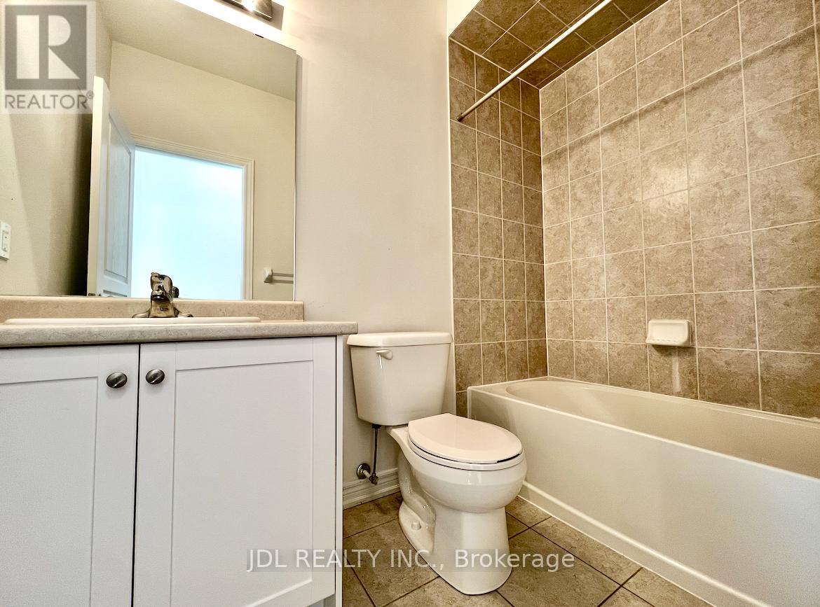 33 Jaffna Lane, Markham, Ontario  L6C 0X7 - Photo 21 - N13498092