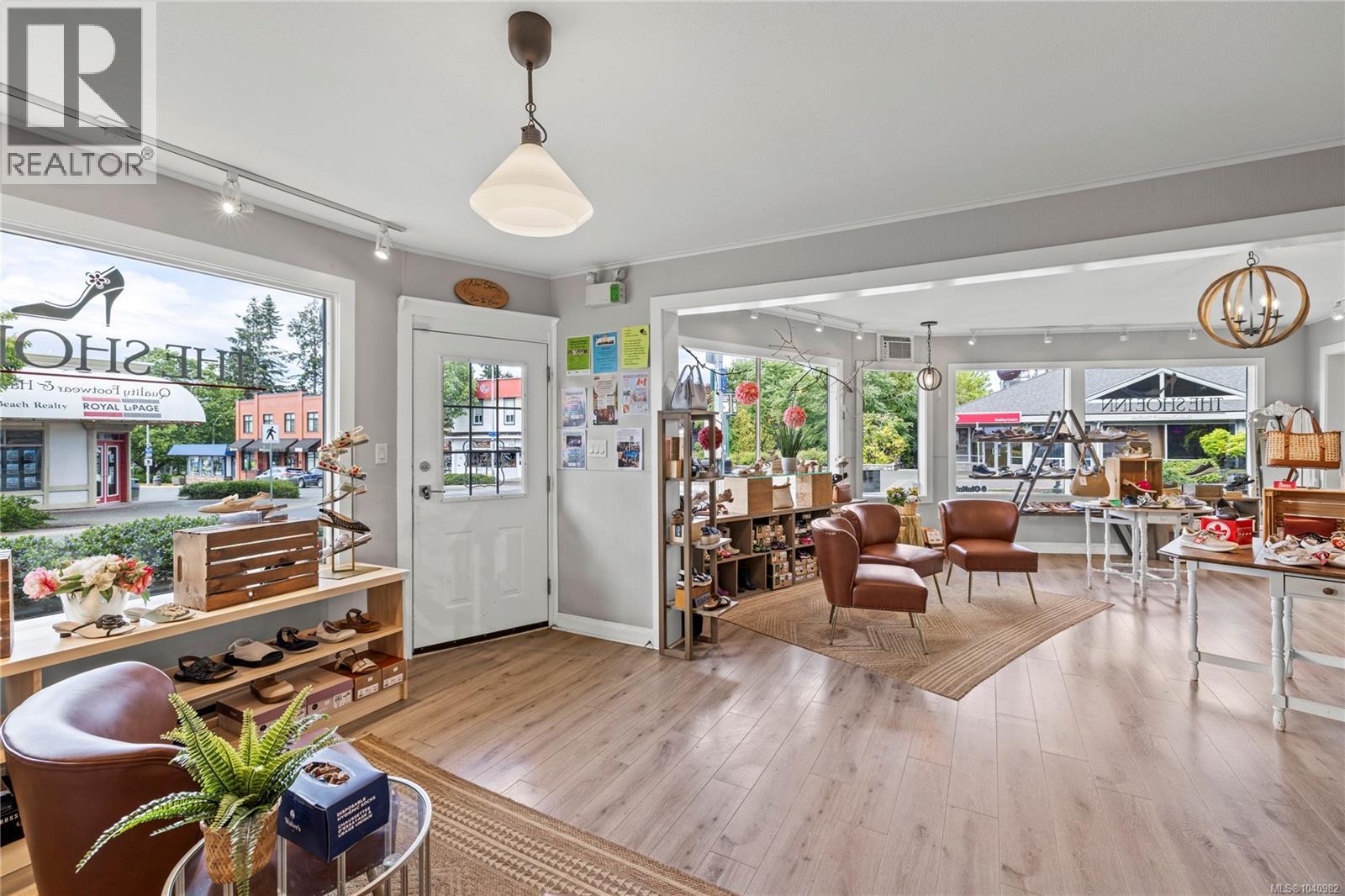 102 Second Ave W, Qualicum Beach, British Columbia  V9K 1S7 - Photo 22 - 1040982