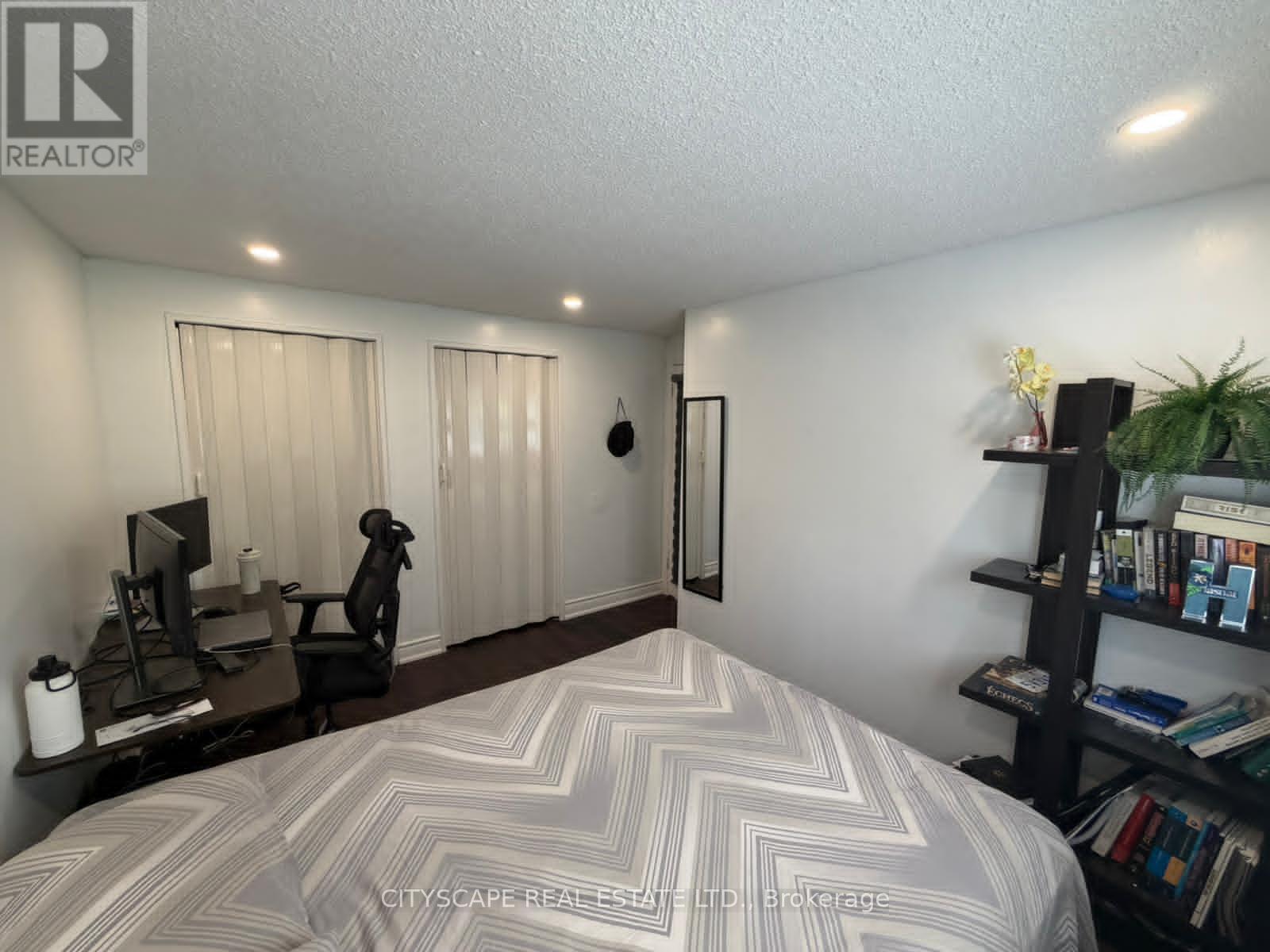 3346 Chokecherry Crescent, Mississauga, Ontario  L5L 1A9 - Photo 5 - W13498094