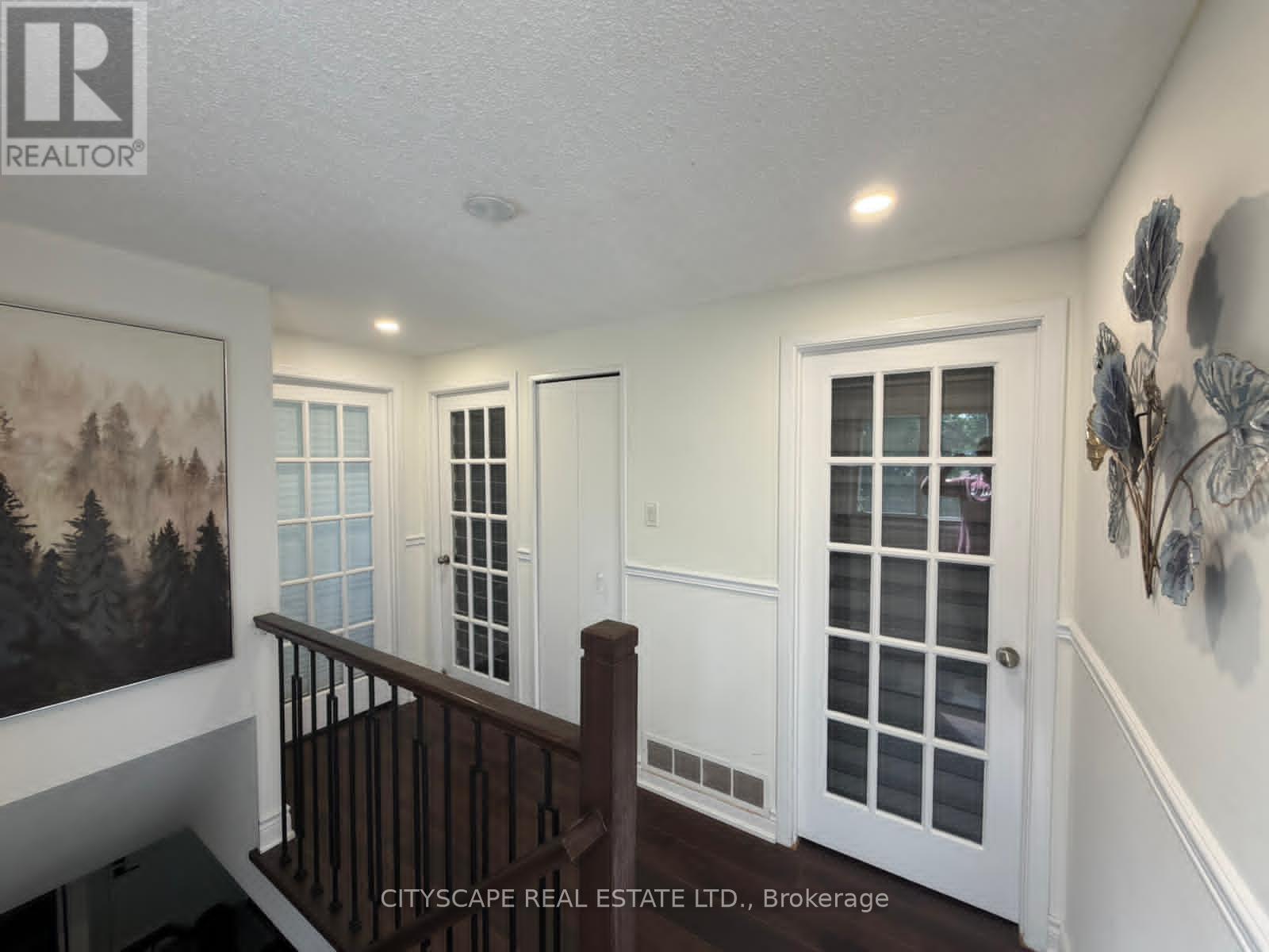 3346 Chokecherry Crescent, Mississauga, Ontario  L5L 1A9 - Photo 6 - W13498094