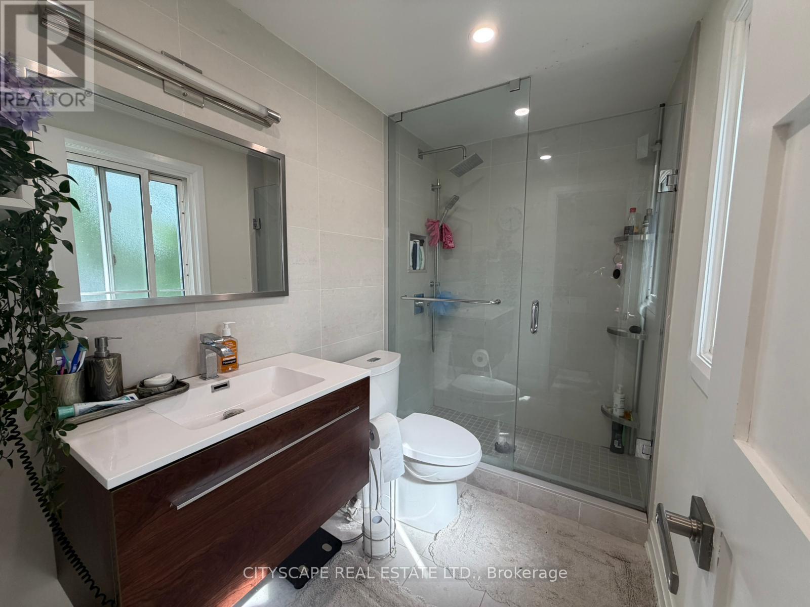 3346 Chokecherry Crescent, Mississauga, Ontario  L5L 1A9 - Photo 9 - W13498094