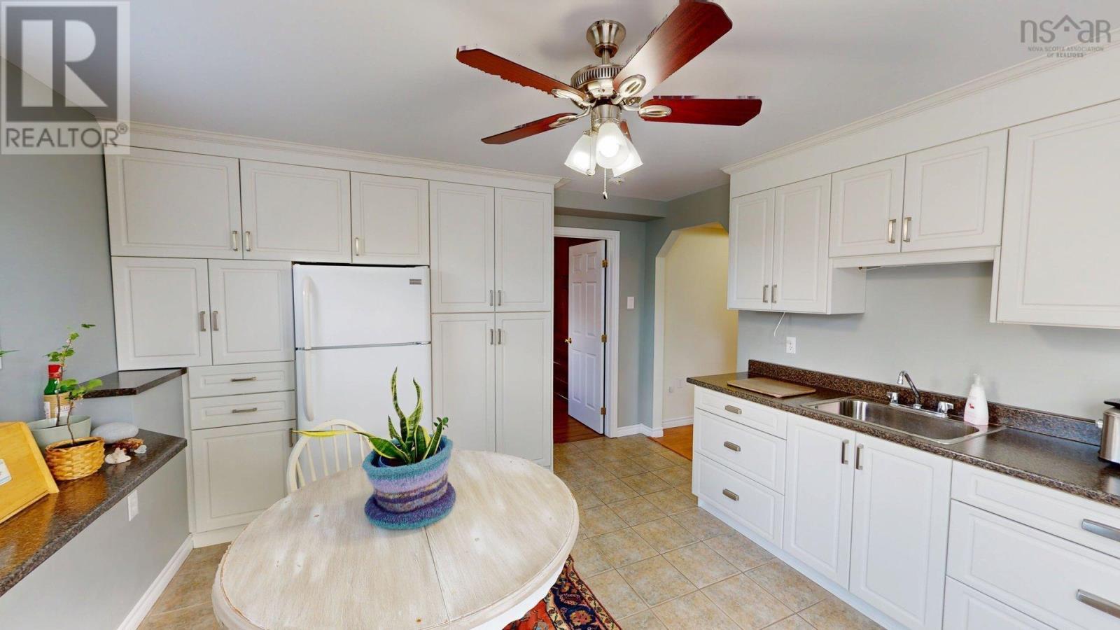 25 Rothwell Street, Upper Sackville, Nova Scotia  B4E 3C2 - Photo 33 - 202615088