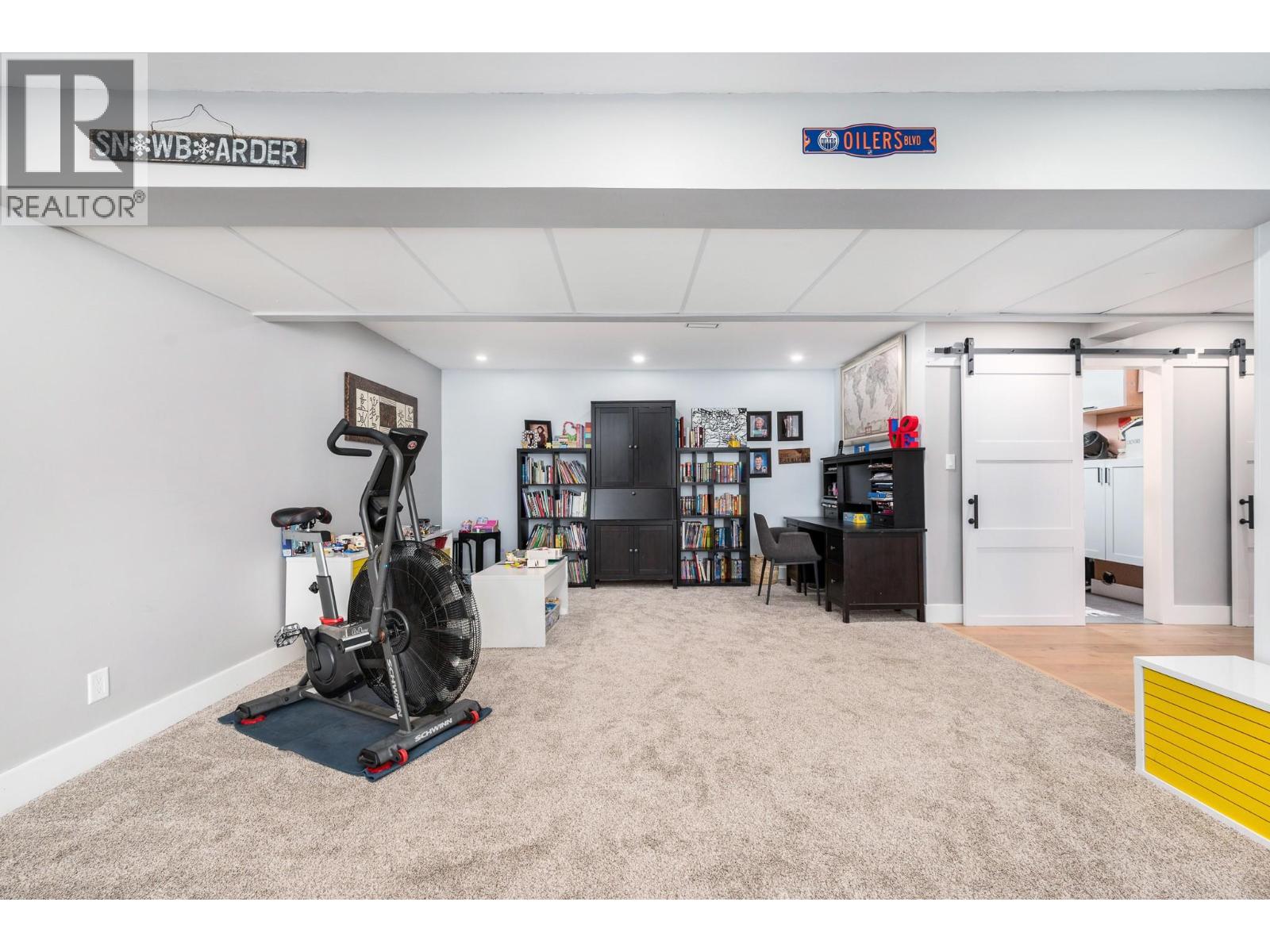 Listing image 21