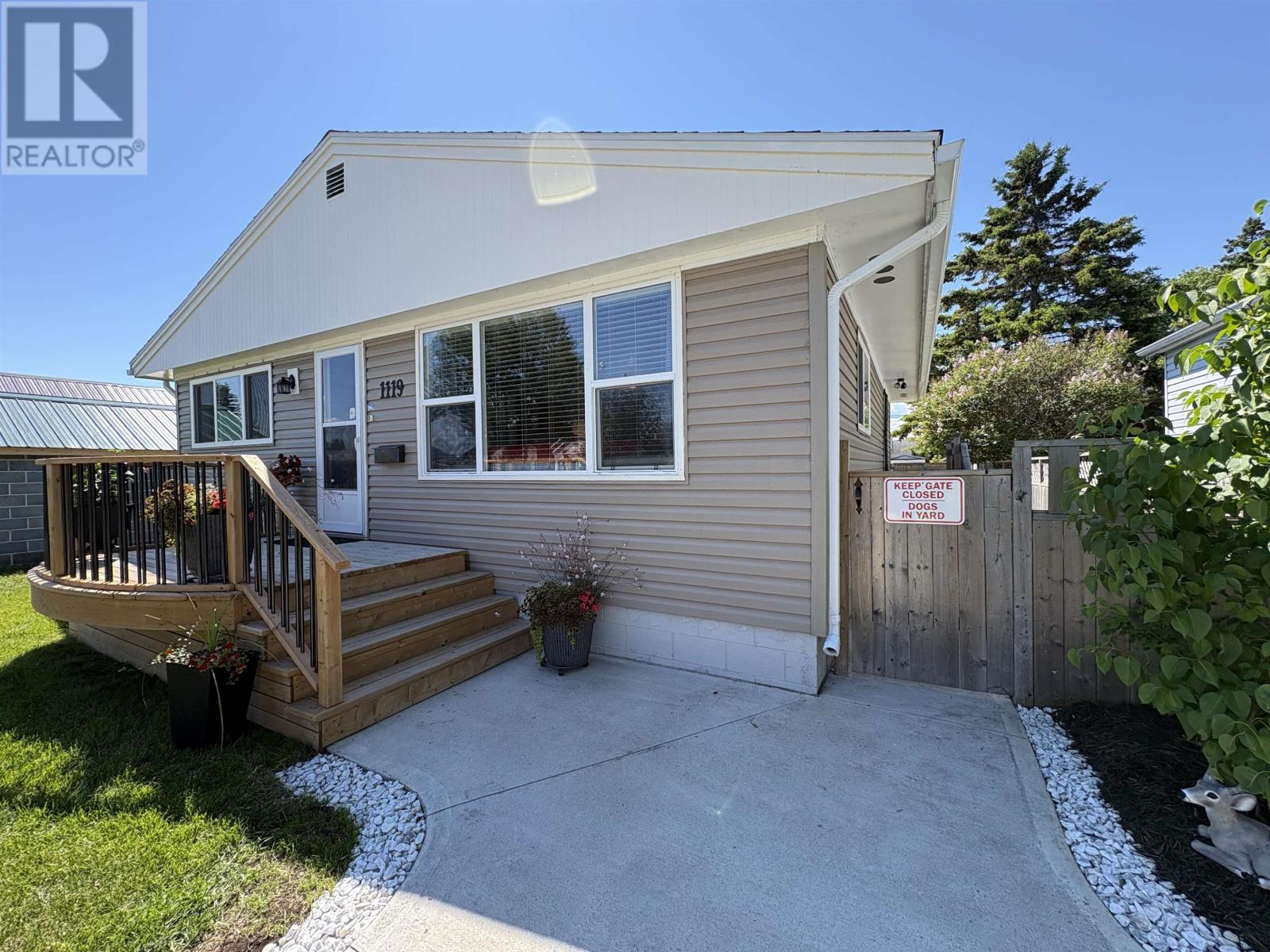 1119 Third St E, Fort Frances, Ontario  P9A 1S6 - Photo 2 - TB2601702