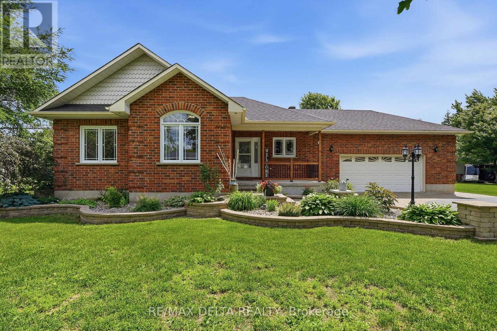 2140 Lemery Street, Clarence-Rockland, Ontario  K0A 1E0 - Photo 2 - X13498218