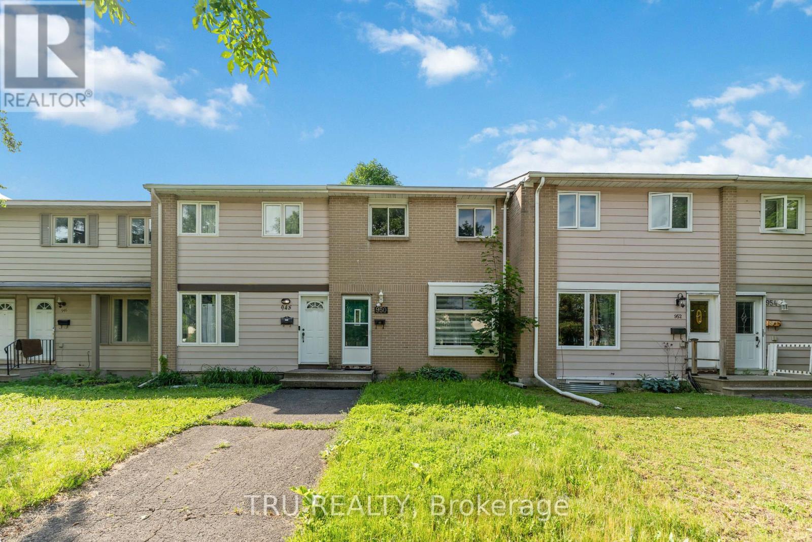 950 MEADOWLANDS DRIVE, Ottawa, Ontario