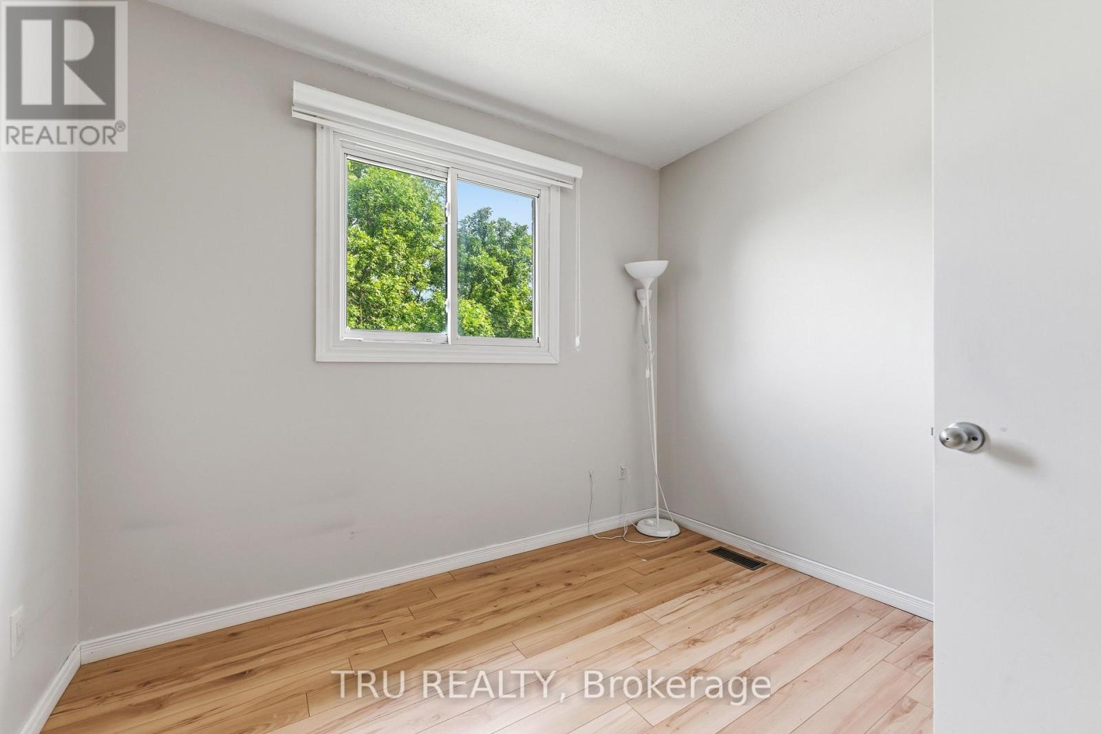 950 Meadowlands Drive, Ottawa, Ontario  K2C 0K3 - Photo 17 - X13498228