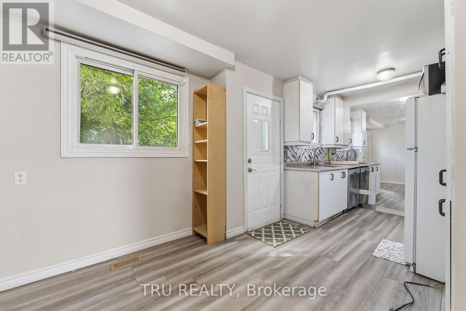 950 Meadowlands Drive, Ottawa, Ontario  K2C 0K3 - Photo 6 - X13498228