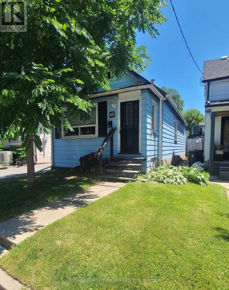 43 JILLSON AVENUE, Toronto, Ontario