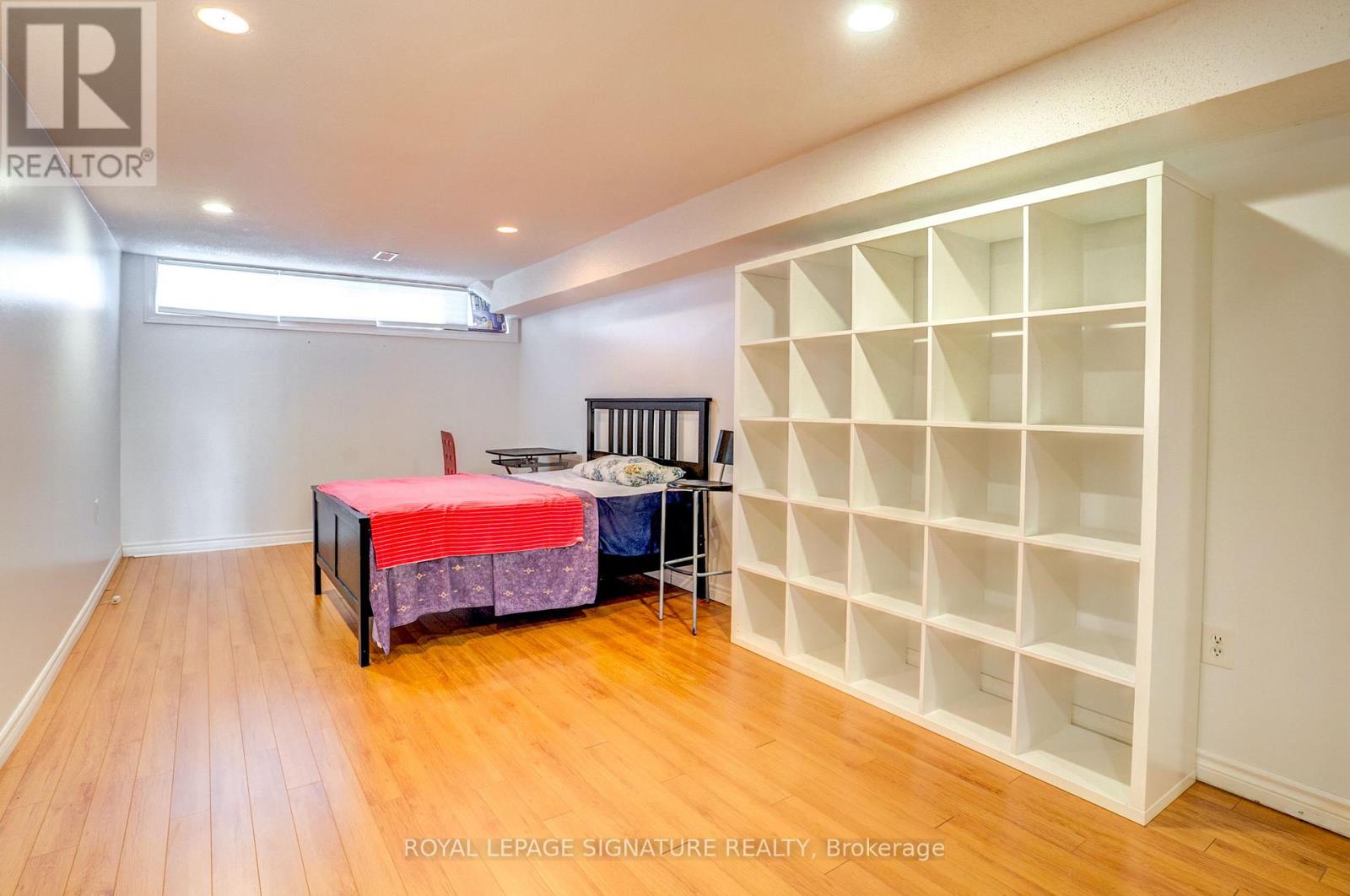 Bsmt - 17 Avis Crescent, Toronto, Ontario  M4B 1B8 - Photo 17 - E13498184