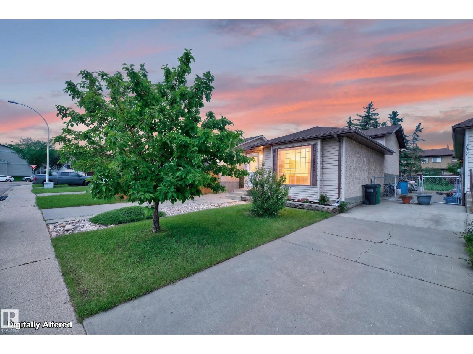 135 Hyndman CR NW, Edmonton, Alberta