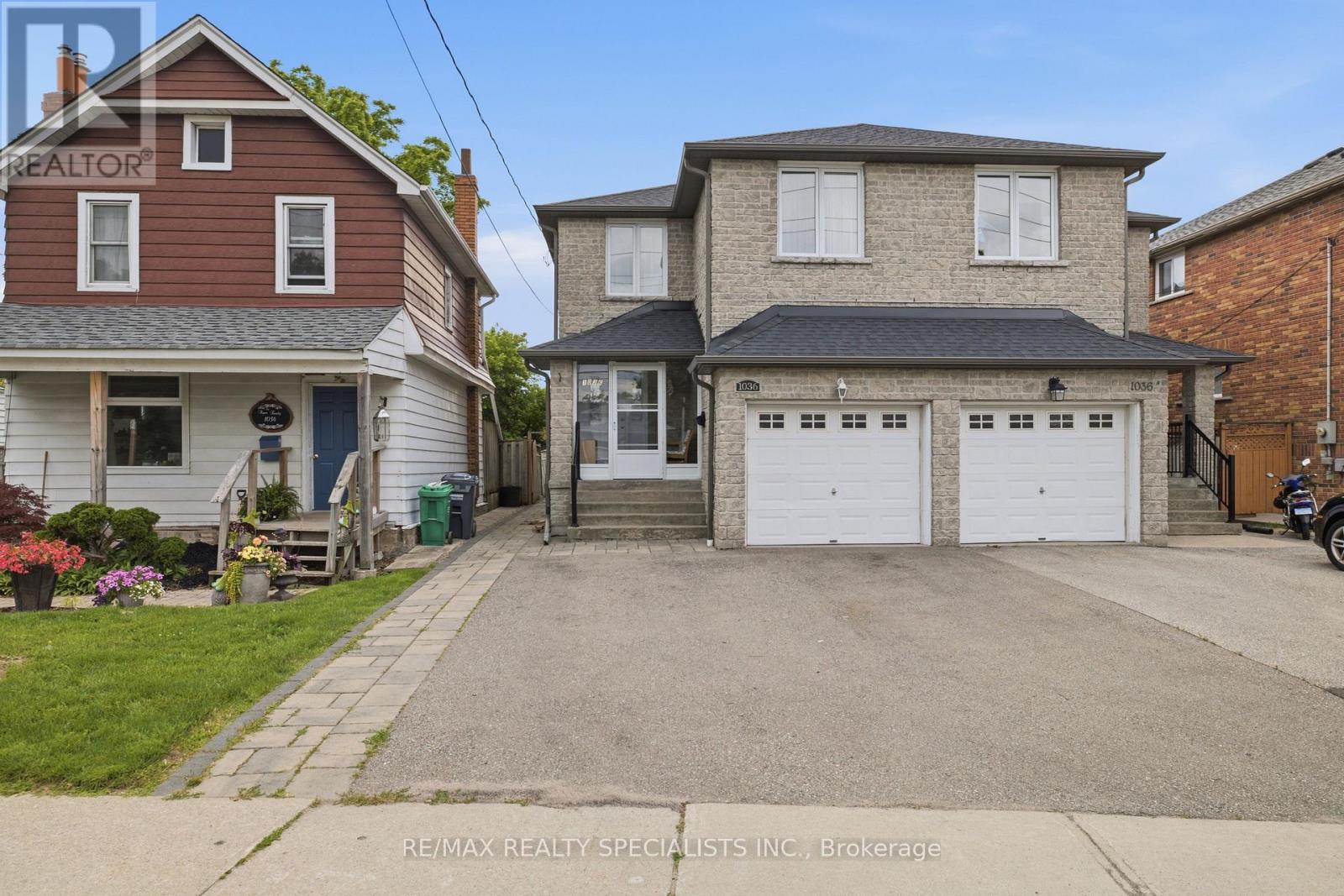 1036 CAVEN STREET, Mississauga (Lakeview)