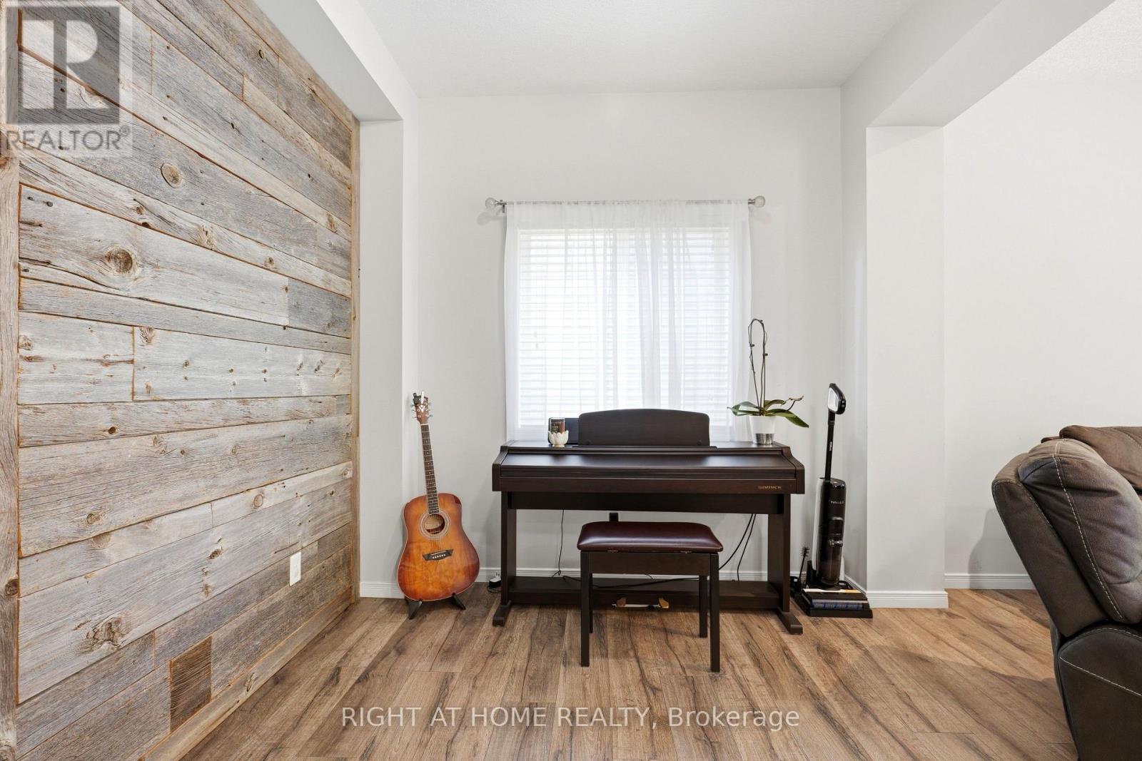 153 Maitland Street, Kitchener, Ontario  N2R 0C2 - Photo 11 - X13498210