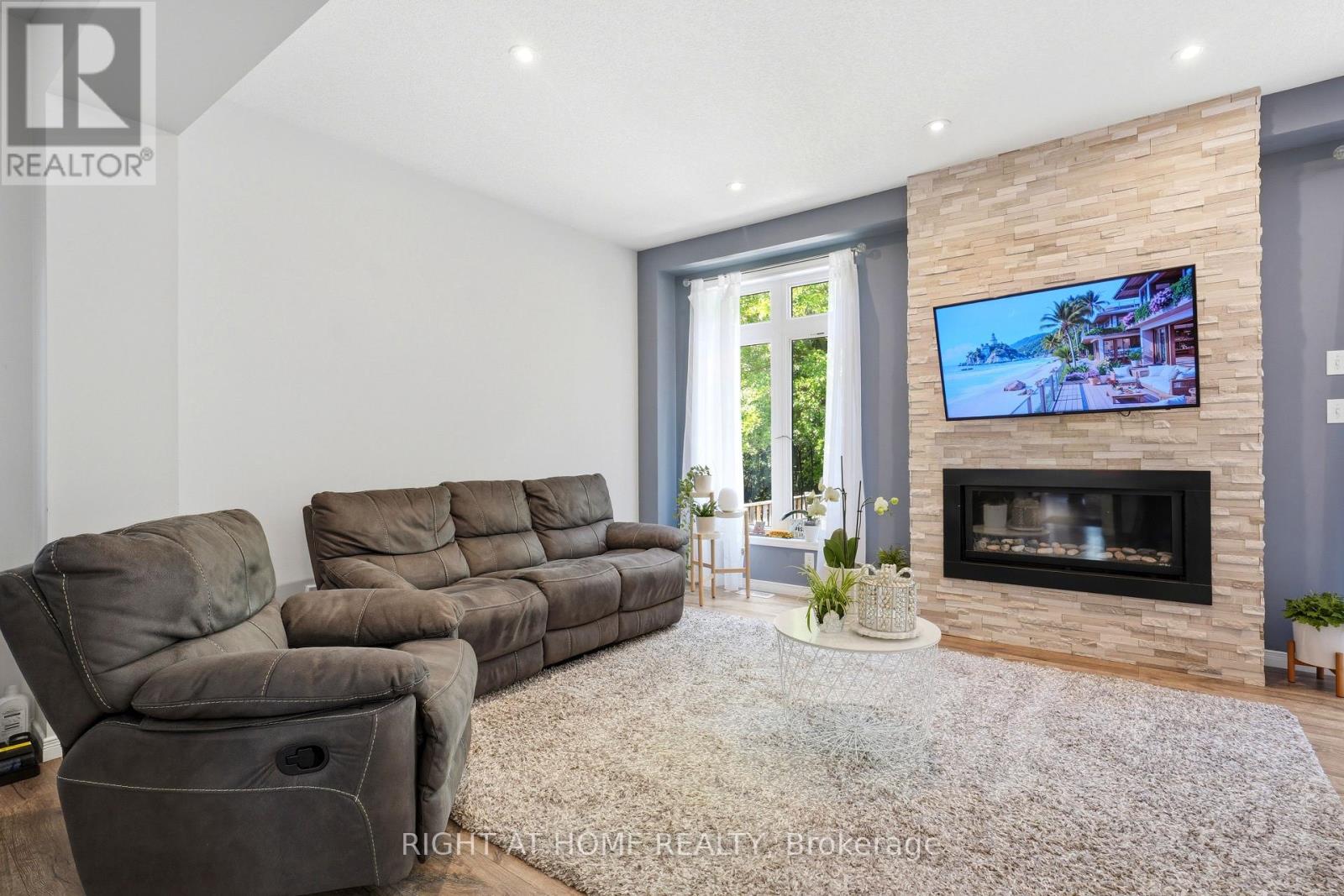 153 Maitland Street, Kitchener, Ontario  N2R 0C2 - Photo 5 - X13498210
