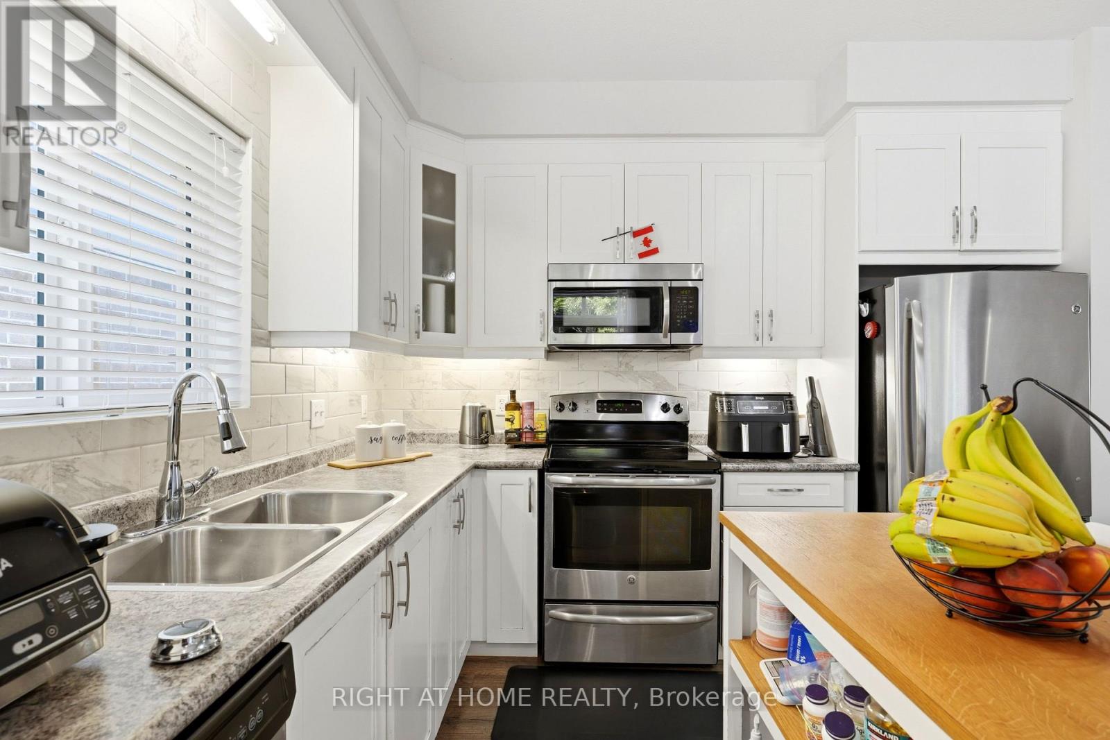153 Maitland Street, Kitchener, Ontario  N2R 0C2 - Photo 9 - X13498210