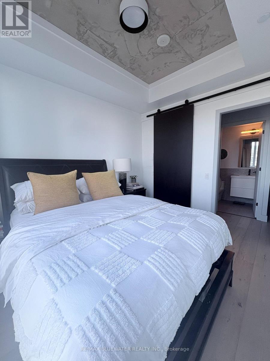 2806 - 2200 Lake Shore Boulevard W, Toronto, Ontario  M8V 1A4 - Photo 2 - W13498252