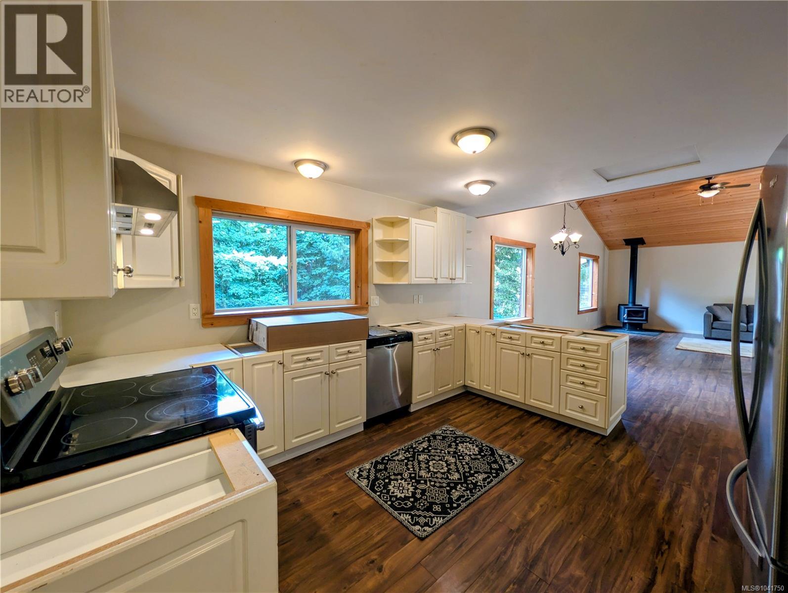 1018 Bertha Ave, Gabriola Island, British Columbia  V0R 1X3 - Photo 9 - 1041750